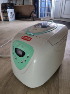 Хлібопічка rotex rbx38y