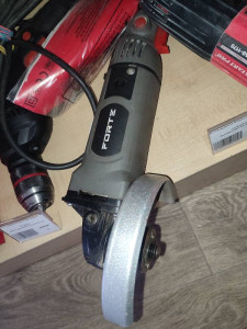 Болгарка FORTE AG 11-125 VL