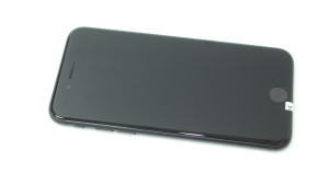 Мобільний телефон iPhone SE 2020 64GB