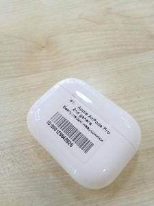 Bluetooth гарнитура Apple AirPods Pro 2nd generation A2700 (A2698, A2699)