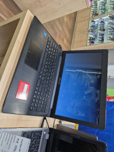 Ноутбук Asus R515M