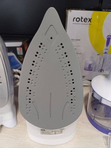 Утюг Raf R.1246B