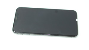 Мобильный телефон iPhone X 64GB