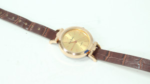 Часы кварцевые QUARTZ V413