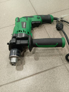 Дрель ударная APRO УД1100 899058