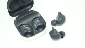 Bluetooth гарнитура Samsung SM-R400N Galaxy Buds FE