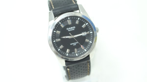 Годинник кварцовий CASIO 2784