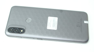 Мобильный телефон Motorola Moto E20 2/32GB