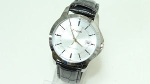 Часы кварцевые Casio 5058