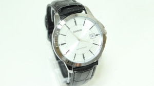 Часы кварцевые Casio 5058