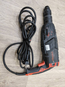 Перфоратор Dnipro-M RH-100Q