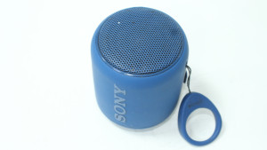 Портативная акустика SONY SRS-XB10