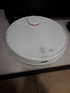 Робот пилосос XIAOMI B106GL