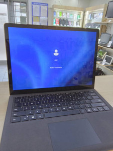 Ноутбук Microsoft 1769