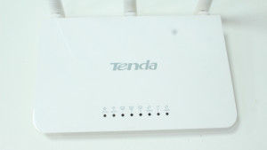 Wi-Fi роутер Tenda F3