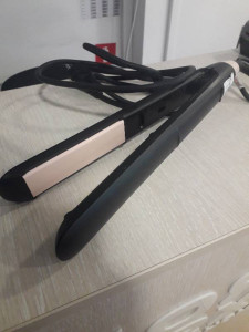 Вирівнювач для волосся PHILIPS BHS378