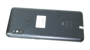 Мобільний телефон Xiaomi Redmi Note 5 3/32GB