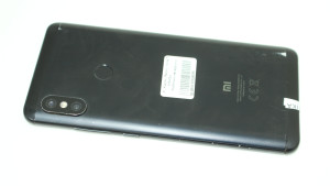 Мобільний телефон Xiaomi Redmi Note 5 4 / 64Gb