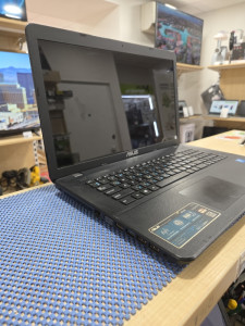 Ноутбук ASUS X751S
