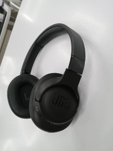 Bluetooth гарнітура JBL TUNE 125BT