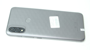 Мобильный телефон Motorola E20 2/32GB