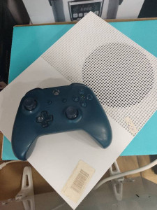 Ігрова консоль Microsoft Xbox One S 1Tb