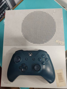Ігрова консоль Microsoft Xbox One S 1Tb