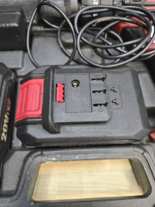 Шуруповерт аккумуляторный Worcraft Red+зу+2акб