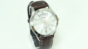 Годинник кварцовий CASIO МТР-1381