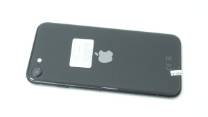 Мобільний телефон iPhone SE 2020 64GB