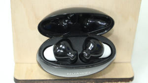 Bluetooth гарнитура HUAWEI FreeBuds 4i