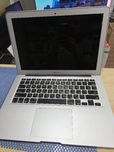 Ноутбук MacBook Air 13" i5/8/128GB 2017