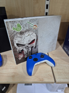 Игровая консоль Microsoft Xbox One S 500Gb