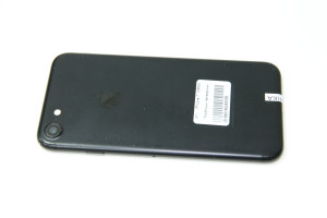 Мобильный телефон iPhone 7 128Gb