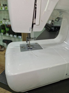 Швейная машина Minerva Hobby