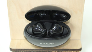 Bluetooth гарнитура HUAWEI FreeBuds 4i