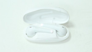 Bluetooth гарнитура 1more COMFOBUDS 2