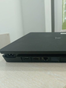 Ігрова консоль Sony PlayStation 4 slim 500Gb