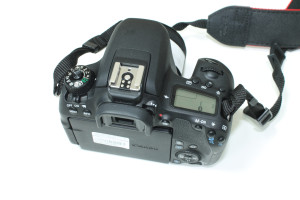 Фотоаппарат Canon EOS 77D CANON 50mm