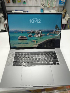 Ноутбук MacBook Pro A2141