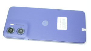 Мобильный телефон Motorola E15 2/64GB