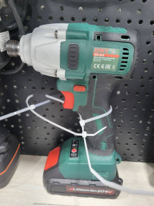 Гайковерт аккумуляторный DWT ASS-20D+BS202002E