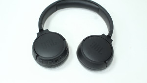 Bluetooth гарнитура JBL TUNE 660NC