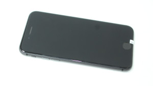 Мобильный телефон iPhone 8 64Gb