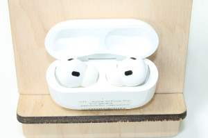 Bluetooth гарнитура Apple AirPods Pro 2nd generation A2700 (A2698, A2699)