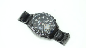 Часы кварцевые Binbond