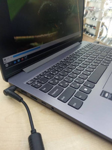 Ноутбук Lenovo IdeaPad 3 15IAU7