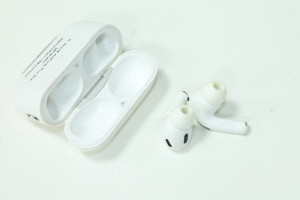 Bluetooth гарнітура Apple AirPods Pro 2nd generation A2700 (A2698, A2699)