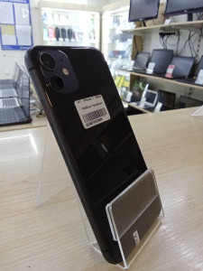 Мобільний телефон iPhone 11 128Gb