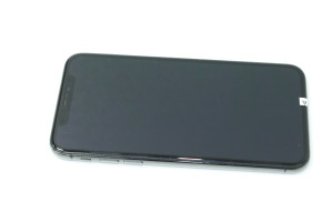 Мобільний телефон iPhone X 64GB